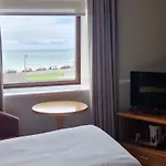 White Sands 3*