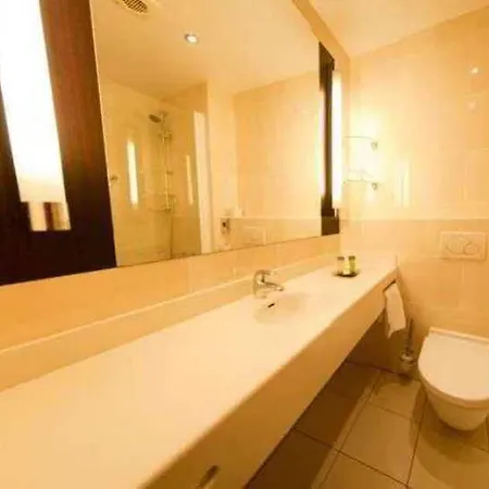 Szálloda White Sands 3*