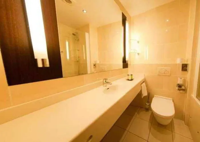 Hotel White Sands 3*