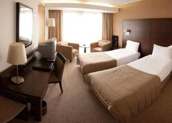 White Sands Hotel 3*